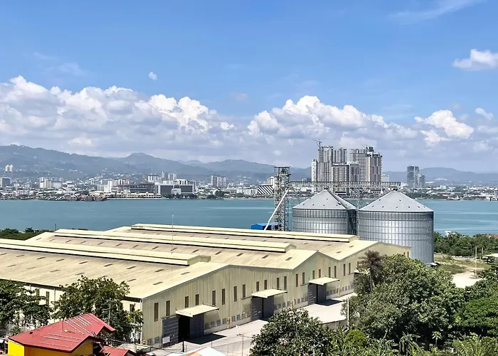 Cozy Unit With Balcony Near Mactan Airport, Sea & View 3* 막탄