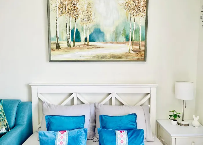 Cozy Unit With Balcony Near Mactan Airport, Sea & View